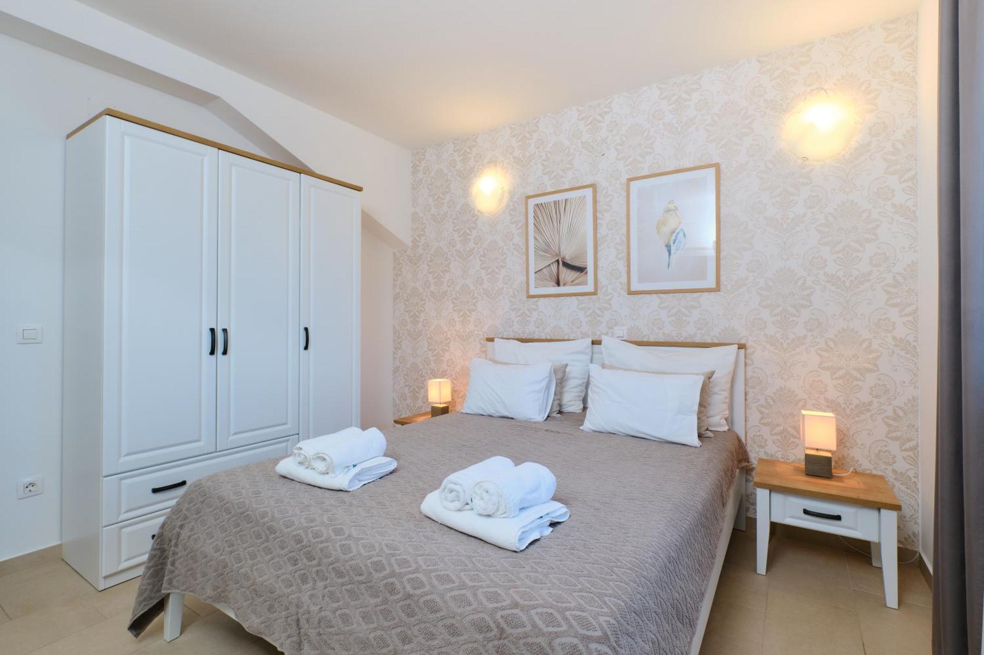 Apartments Divna Mali Lošinj Extérieur photo